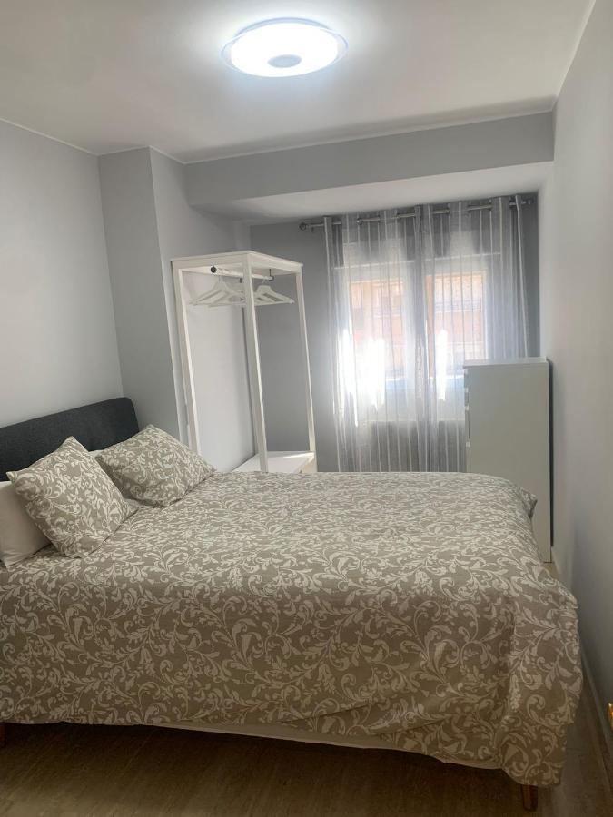 Apartamento Zaragoza Centro 2 Luaran gambar